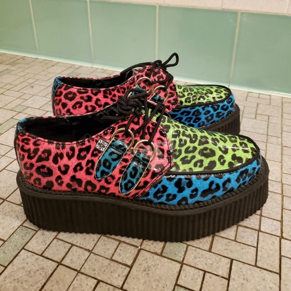 RARE DEADSTOCK raknbow leopard print t.u.k. creepers platform shoss